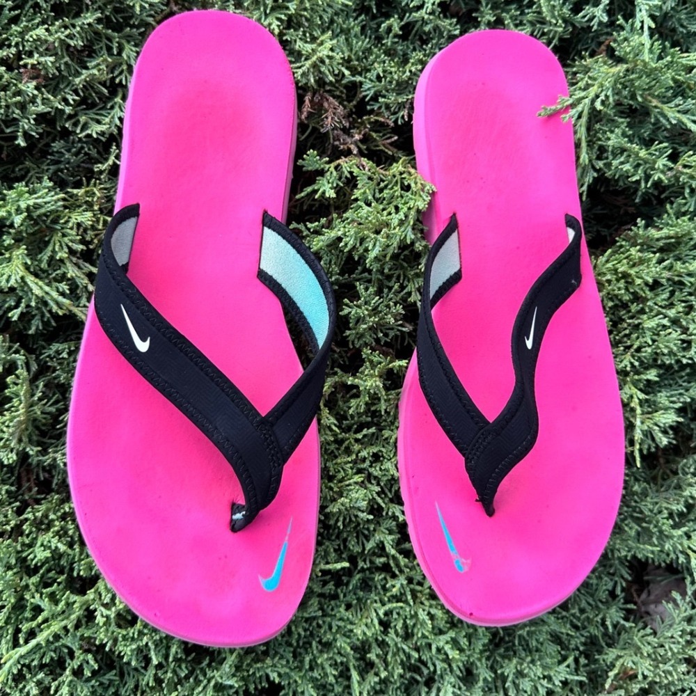 Nike Ultra Celso Girl Thong Women's Sandals Size 9 Pink